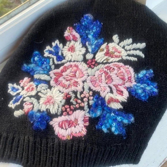 Anthropologie  Black Embroidered  Danielle Kroll Best Of Buds Wool Beanie main image 6
